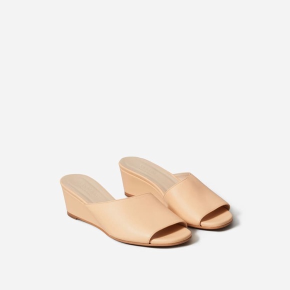 Everlane Shoes - Everlane the wedge leather sandals size 9 1/2 (fits 8 1/2)